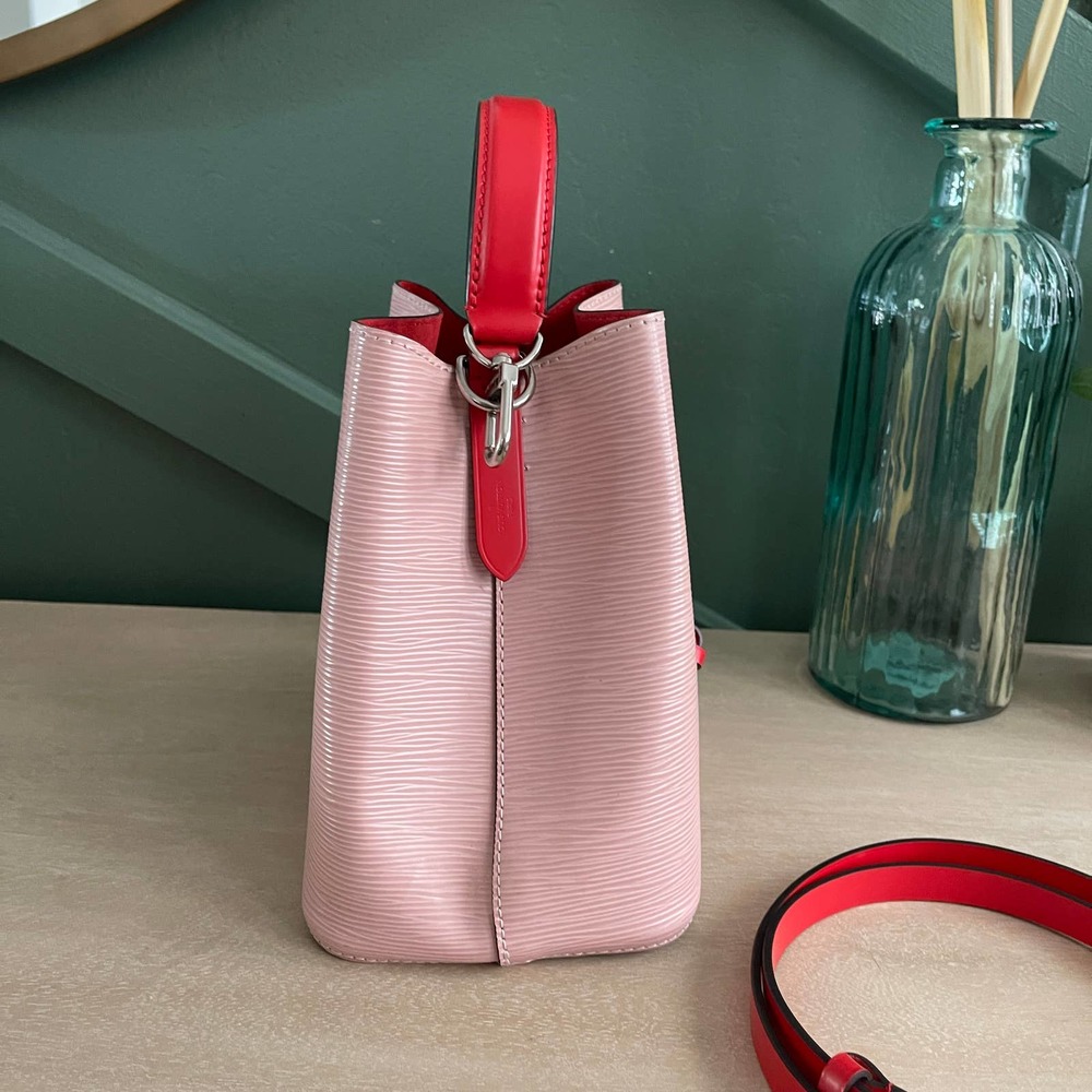 Louis Vuitton NeoNoe BB Epi Rose Pink Satchel Bag - Picture 5 of 16